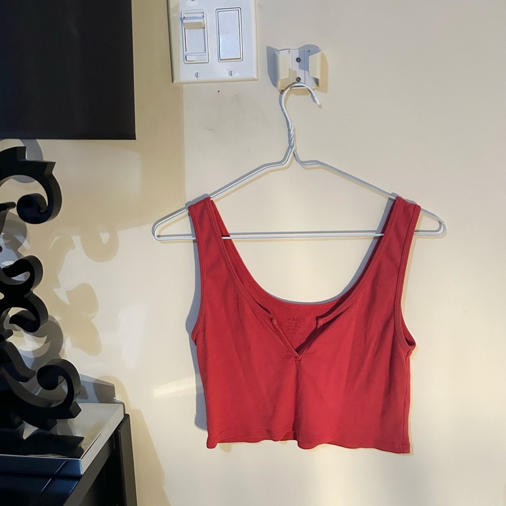 3/$25 Red cropped tank
